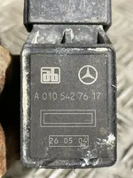 Mercedes-Benz E W211 Czujnik poziomowania świateł osi przedniej A0105427617