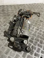 Audi A8 S8 D4 4H Compresseur / pompe à suspension pneumatique 4H0616005C