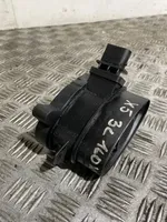 BMW X5 E53 Mass air flow meter 7788744