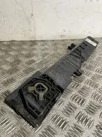 BMW 4 F32 F33 Radiator mount bracket 7600536