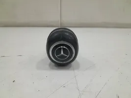 Mercedes-Benz GLK (X204) Revêtement pommeau de levier de vitesses cuir 