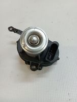 Volkswagen Polo V 6R Attuatore/motore della valvola del collettore di aspirazione 03L129086A