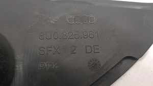 Audi Q3 8U Cita veida apakšas detaļa 8U0825961