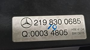 Mercedes-Benz CLS C219 Panel klimatyzacji 2198300685