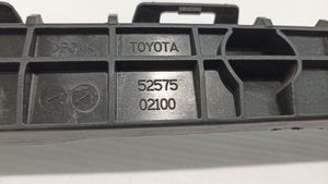 Toyota Auris E180 Takapuskurin kannake 5257502100