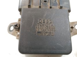 Toyota Land Cruiser (HDJ90) Wzmacniacz / Moduł zapłonu 8692136020