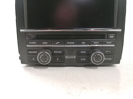 Porsche Cayenne (92A) Panel / Radioodtwarzacz CD/DVD/GPS 7PP035730