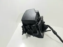 Opel Meriva B Scatola del filtro dell’aria GM13340818