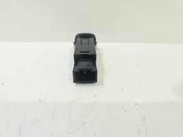 Volvo V40 Hazard light switch 9123682