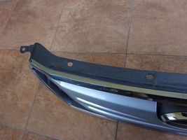 Subaru Outback Grille de calandre avant 91121AJ020