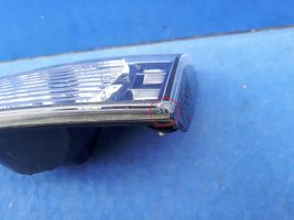 Mitsubishi Outlander Lampy tylnej klapy bagażnika 1146356R