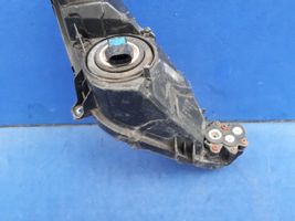 Hyundai Elantra Phare frontale 922023X