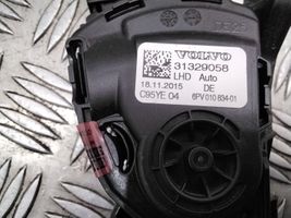 Volvo V70 Akceleratoriaus pedalas 31329058