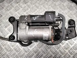 BMW X5 F15 Compresseur / pompe à suspension pneumatique 6875177
