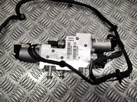 BMW X5 F15 Aktīvā stabilizatora vadības / vārsta bloks 6794578