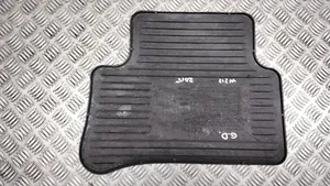 Mercedes-Benz E W212 Tapis de sol arrière A2126841403