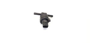 Volkswagen PASSAT B5.5 Degvielas temperatūras sensors 038906081B