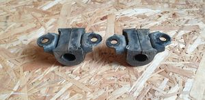 Volkswagen Caddy Mocowanie stabilizatora osi tylnej 7H0511417A