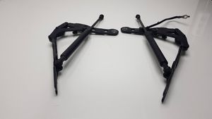 BMW 3 E46 Engine bonnet/hood hinges 8200123