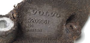 Volvo V70 Variklio tvirtinimo kronšteinas 9209961