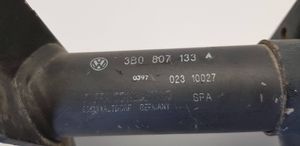 Volkswagen PASSAT B5 Etupuskurin törmäysvoiman vaimennin 3B0807133A