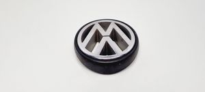 Volkswagen PASSAT B4 Moulure de porte avant 321853601B