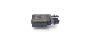 Volkswagen Golf V Outside/exterior temperature sensor 8Z0820535