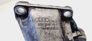 Audi 80 90 S2 B4 Vaihdelaatikon kannake 853399114