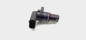 Volkswagen Golf VII Camshaft position sensor 04C907601