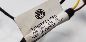 Volkswagen Golf VII Faisceau de câbles hayon de coffre 5G0971175C