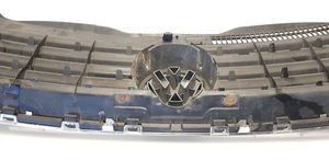 Volkswagen PASSAT B5.5 Grille calandre supérieure de pare-chocs avant 3B0853651J