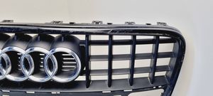 Audi Q7 4L Maskownica / Grill / Atrapa górna chłodnicy 4L0853651H