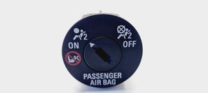 Opel Zafira C Passenger airbag on/off switch 13577258