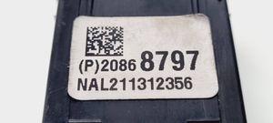 Opel Zafira C AUX in-socket connector 20868797