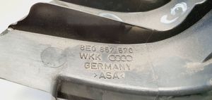 Audi A4 S4 B7 8E 8H Kita galinių durų apdailos detalė 8E0857570