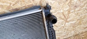 Volkswagen PASSAT B5.5 Radiateur de refroidissement 8D0121100