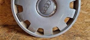 Audi A4 S4 B7 8E 8H Mozzo/copricerchi/borchia della ruota R16 4B0601147D