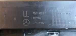 Mercedes-Benz A W169 Панель A16968007