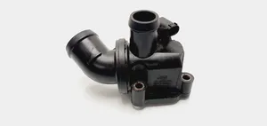 Mercedes-Benz A W169 Alloggiamento termostato A2662030275