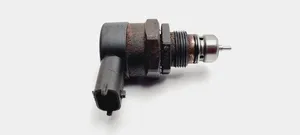 Nissan Primastar Regulator ciśnienia paliwa 8200426557