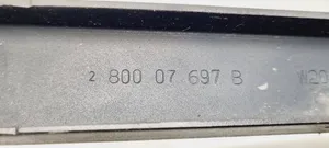 Nissan Primastar Etupyyhkimen sulan varsi 280007697B
