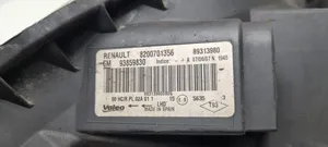 Nissan Primastar Lampa przednia 8200701356