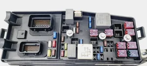 KIA Carnival Aizdedzes ECU komplekts 391044X910