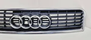 Audi A4 S4 B6 8E 8H Priekšējais režģis 8E0853651F