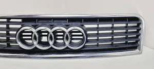 Audi A4 S4 B6 8E 8H Передняя решётка 8E0853651F