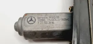 Mercedes-Benz E W211 Elektryczny podnośnik szyby drzwi tylnych A2117300246