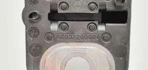 Mercedes-Benz E W211 Takaoven lukon laukaisin A2037200004