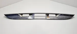 Mercedes-Benz E W211 Barra luminosa targa del portellone del bagagliaio A2117400493
