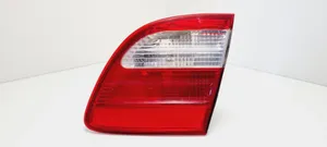 Mercedes-Benz E W211 Luci posteriori del portellone del bagagliaio A2118201464