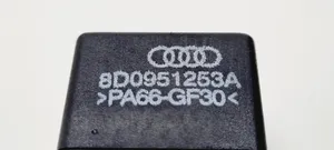 Audi A4 S4 B6 8E 8H Autres relais 8D0951253A